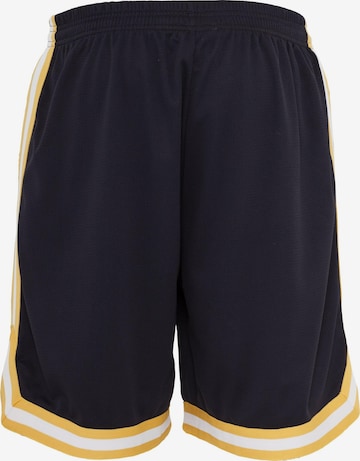 Urban Classics Loosefit Shorts in Blau