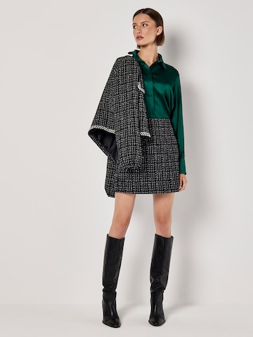 Apricot Tweed A-Line Mini Skirt ' ' in Schwarz