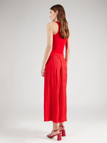 ABOUT YOU Regular Broek 'Fanny Trousers' in Rood