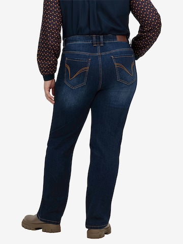 SHEEGO Regular Jeans in Blau