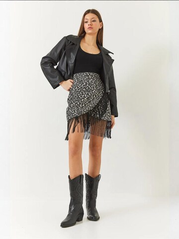 Bianco Lucci Skirt in Grey