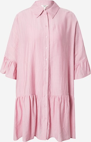 OBJECT - Vestidos camiseiros 'TILIA' em rosa: frente