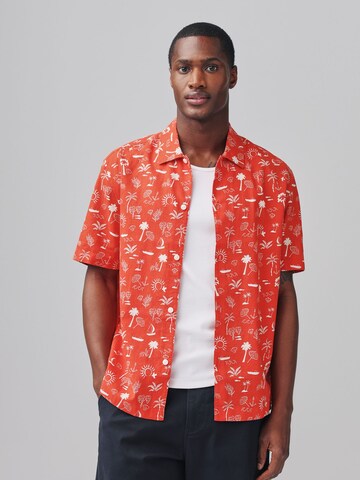 Regular fit Cămașă 'Palm Tree' de la Next pe roșu