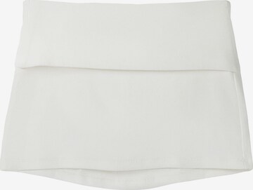 Bershka Skirt in White: front