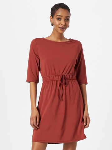 Robe 'Hetty' ABOUT YOU en rouge : devant