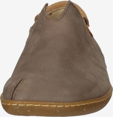 EL NATURALISTA Classic Flats 'El Viajero' in Brown