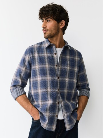 Next - Comfort Fit Camisa em azul: frente