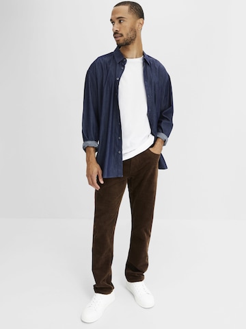 Regular Pantalon bonprix en marron