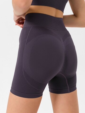 MOROTAI Skinny Workout Pants 'NAIKAN SEAMLESS' in Purple