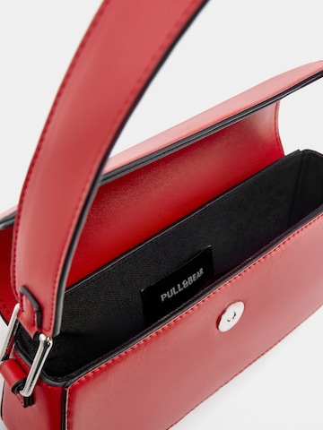 Pull&Bear Schultertasche in Rot