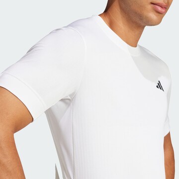 ADIDAS PERFORMANCE - Camiseta funcional 'FreeLift' en blanco