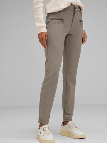 Coupe slim Pantalon STREET ONE en gris