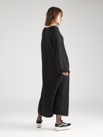 Monki Knitted dress in Black