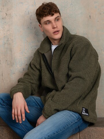 cut my fashion Fleece jacket 'Danas' in Green