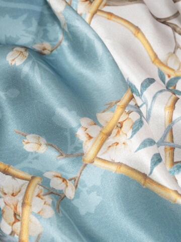 MayTree Scarf in Blue