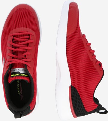 SKECHERS - Sapatilhas baixas 'Dynamight Winly' em vermelho