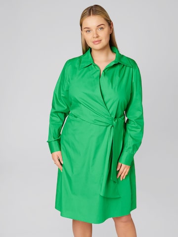 Guido Maria Kretschmer Curvy Shirt dress 'Delia' in Green: front