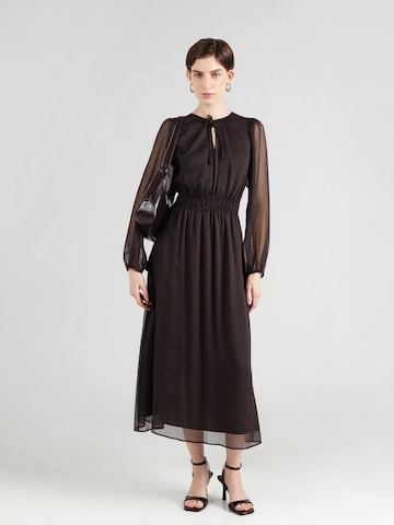 COMMA Jurk in Bruin: voorkant
