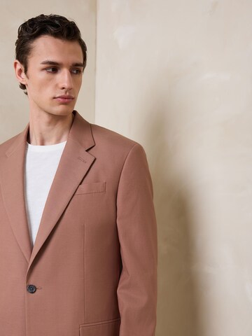 Comfort fit Giacca da completo di Next in marrone