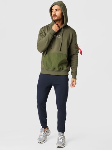 ALPHA INDUSTRIES Sweatshirt in Green