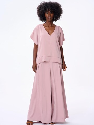 Blue Shadow Wide leg Pants in Pink: front