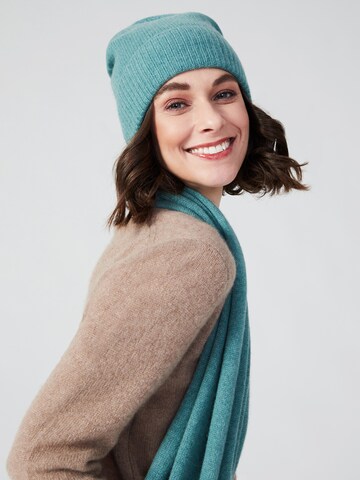 Style Republic Beanie in Green: front