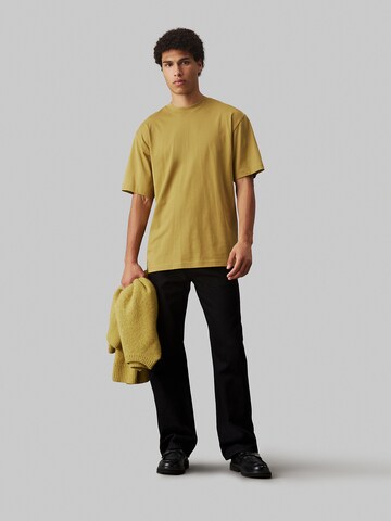 T-Shirt Calvin Klein Jeans en jaune