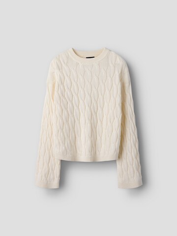LMTD Sweater in White