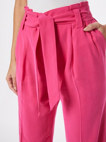 Wide leg Pantaloni con piega frontale di ESPRIT in rosa