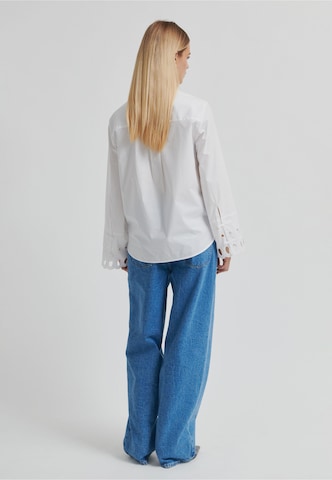 Chemisier 'Yenifer' SECOND FEMALE en blanc