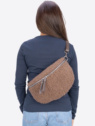 Seasons of April Gürteltasche 'Fluffy' in Braun