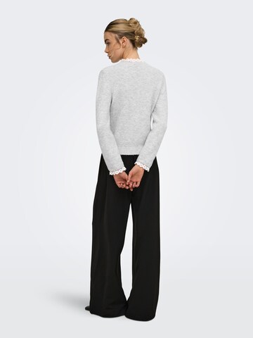 Pullover 'CHER' di ONLY in grigio