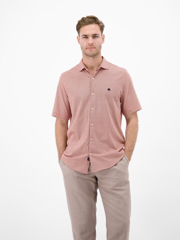 Coupe regular Chemise LERROS en rouge : devant