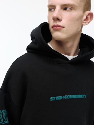 Pull&BearSweater majica 'STWD' - crna boja