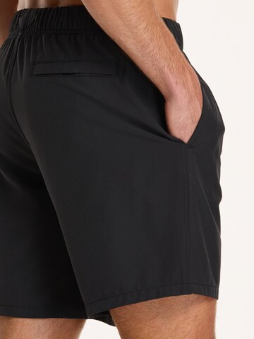 Shiwi Badeshorts ' MIKE' in Schwarz