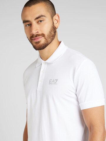 Maglietta di EA7 Emporio Armani in bianco