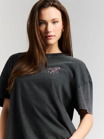 PROTEST Shirt 'PRTBowler' in Zwart