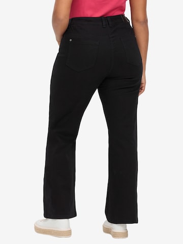 Bootcut Pantaloni de la SHEEGO pe negru