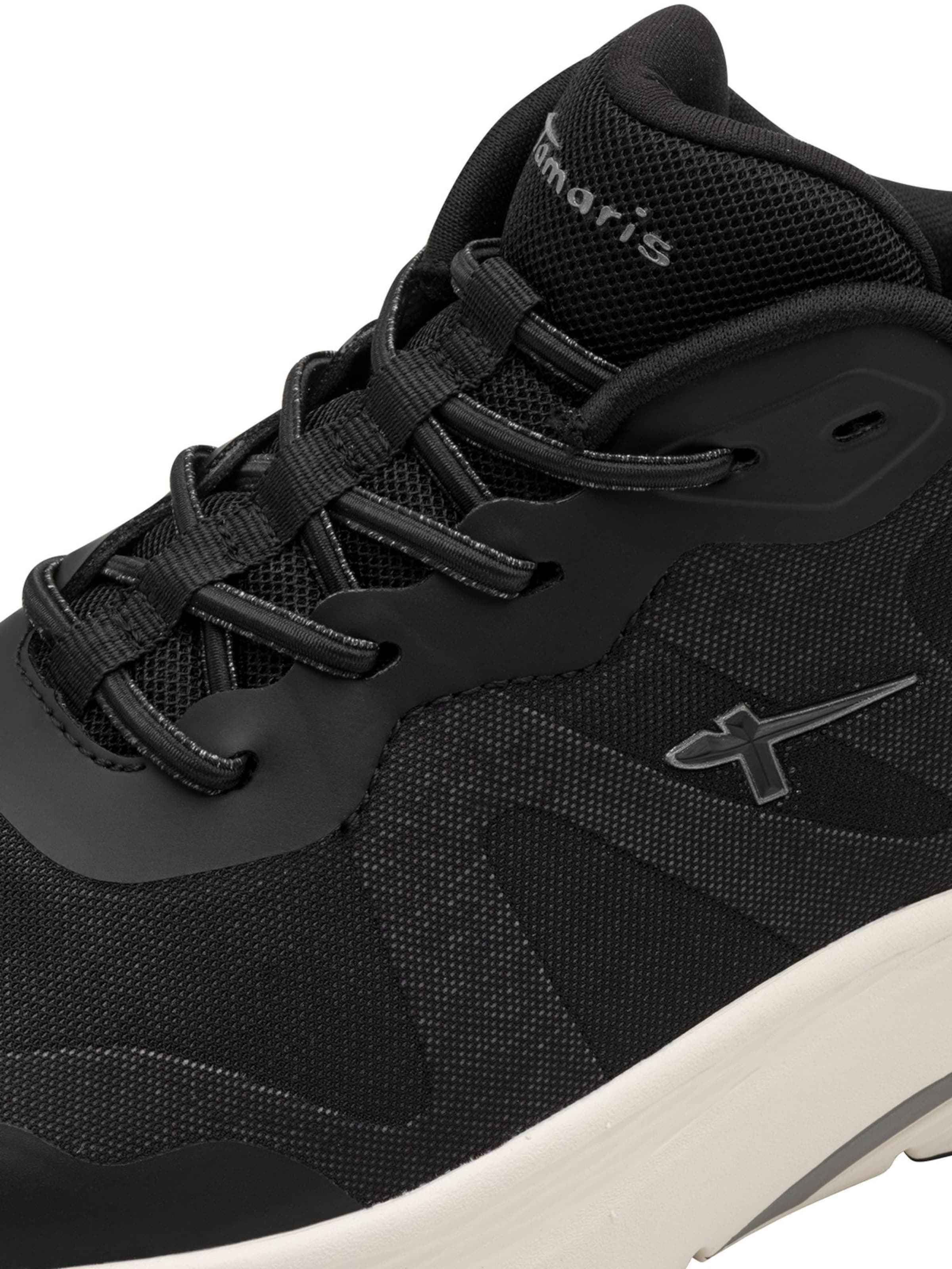 Baskets basses Tamaris en noir