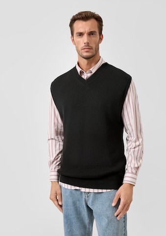 s.Oliver Sweater in Black: front