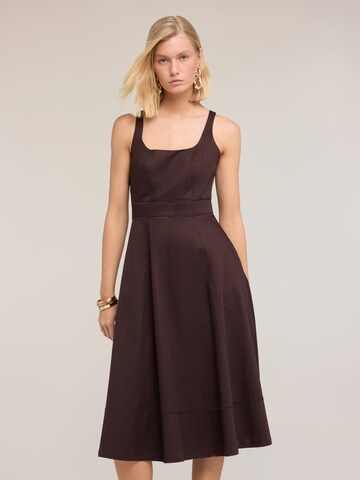 MOTIVI Jurk in Bruin