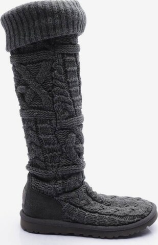 UGG Dress Boots in 37 in Grey: front