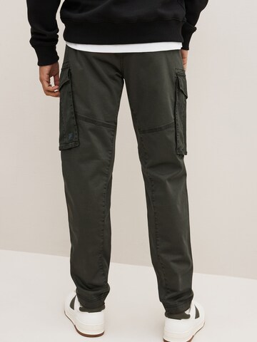 Slimfit Pantaloni cargo di Next in verde