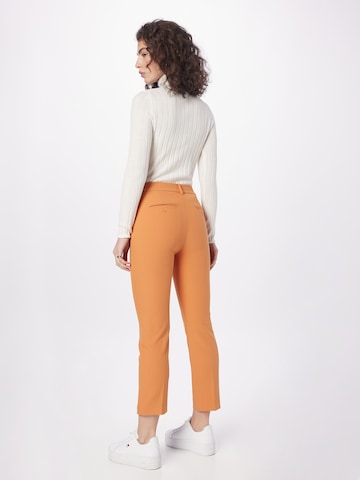 Regular Pantalon à plis 'RANA' Weekend Max Mara en orange