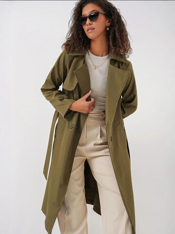 Bigdart Between-Seasons Coat 'Trenchcoats' in Green