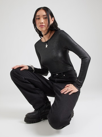 s.Oliver Μπλουζάκι σε μαύρο: μπροστά