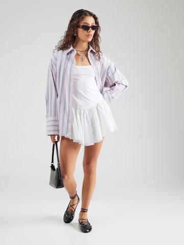 Monki - Vestido en blanco