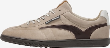 Baskets basses ' DE ZALER 01 ' Floris van Bommel en beige : devant