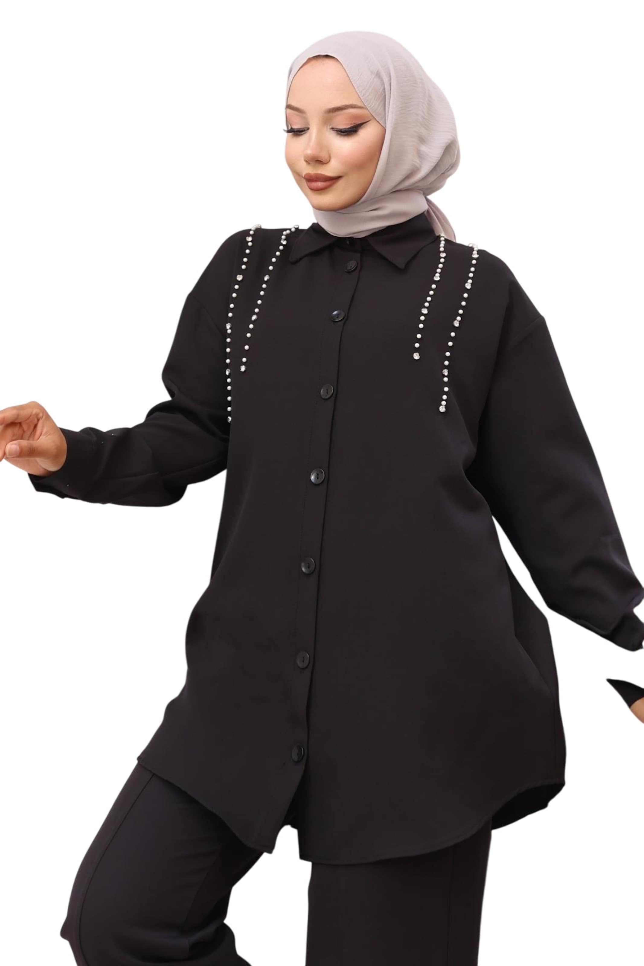 MODAMIHRAM Tunic in Black