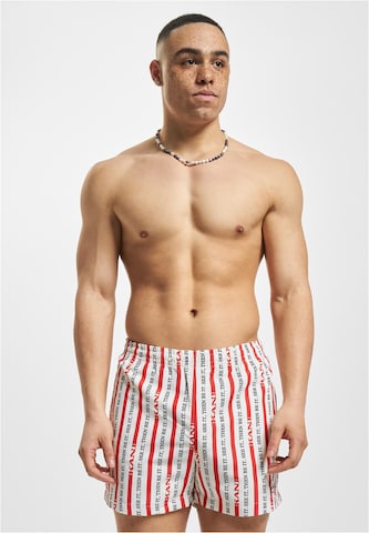 Shorts de bain Karl Kani en rouge